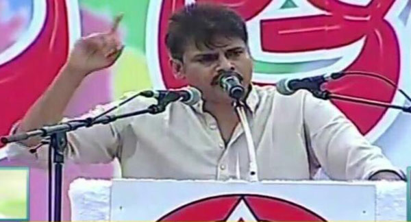 pawan kalyan,kakinada public meeting,power star,janasena,pawan kalyan public meet high lights  ఒంటికి కారం పూసుకోనైనా..పౌరుషం చూపండి!